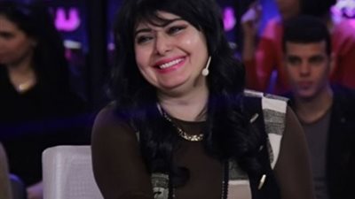 «قال لها مش هتتجوزي غيري».. الراقصة هندية: «عملتها لما مات»..فيديو