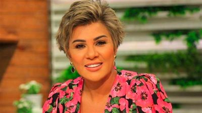 رد جرئ لـ مفيدة شيحة على متابع سخر منها بـ«آخرك تسلقي بيض»