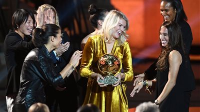 10 معلومات عن صاحبة أول كرة ذهبية.. نجمة ليون الفرنسي