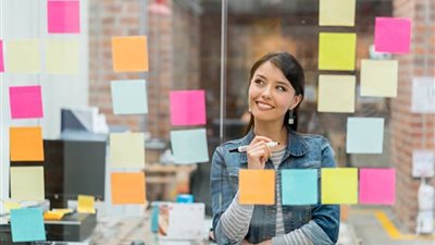 «لايف كوتشينج».. انتشار كبير لمهنة «الفضفضة».. ومدربة: غيّرت حياة المئات 