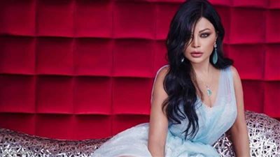 إطلالة مثيرة لـ هيفاء وهبي: فستان مكشوف وتاتو جديد