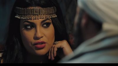 يسرا المسعودي تتلقى تهديدات بالقتل.. والسبب جهاد النكاح (فيديو)