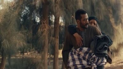 أمهات تأثرن بحمل موسى أمَه على ظهره: «أحسن من مشاهد العنف»