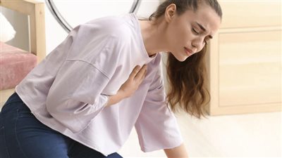8 أعراض تُنذر بكارثة صحية.. تعرفي عليها 
