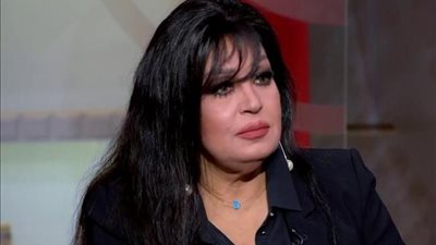 فيفي عبده تُعلن خروجها من المستشفى.. وفنانات: «أحلى فوفا»