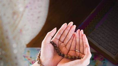للدعاء آداب.. تعرفي عليها