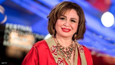 بوسي شلبي تكشف سبب علقة إلهام شاهين بـ«الشبشب»| فيديو