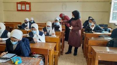 انطلاق امتحان شهر أبريل لطلاب ثانية ثانوي