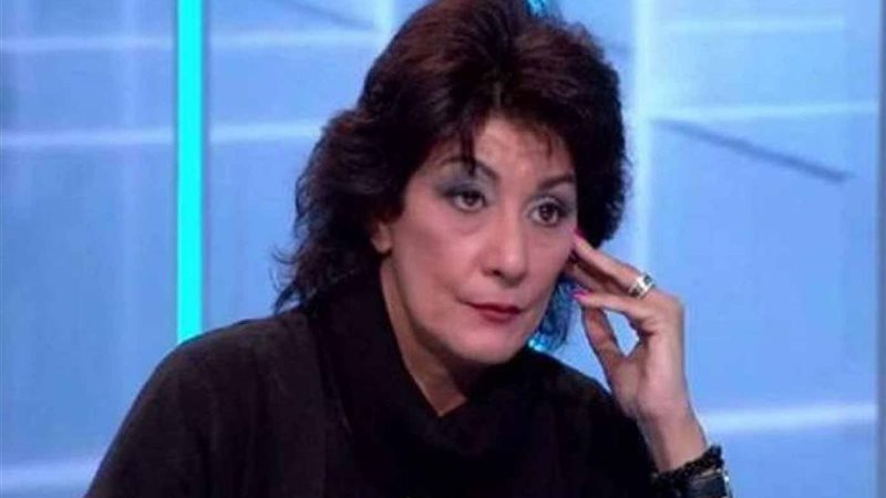 الفنانة سماح أنور