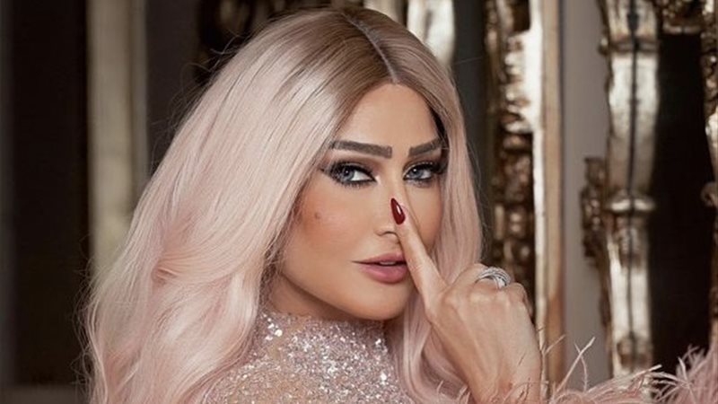 غادة عبد الرازق تُشعل