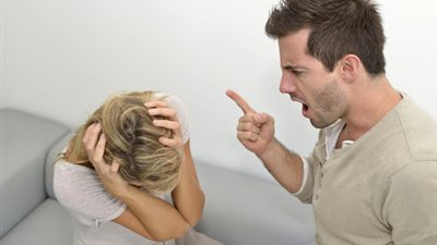 كوني قوية.. استشاري نفسي تضع روشتة علاج المعاملة السيئة للبنات