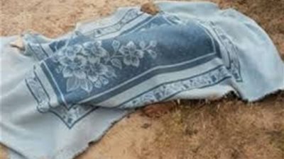 جيران المتهمة بإلقاء طفلتها من الطابق الخامس: «مش لاقية ضفر عيل»