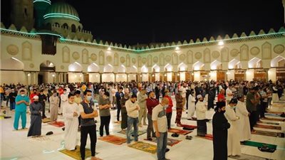 بث مباشر لصلاة العشاء والتراويح من الجامع الأزهر