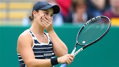 آشلي بارتي تفوز علي ايجا سواتيك وتصل لدور الثمانية في بطولة مدريد للتنس