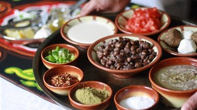 تعرفي عليها.. الفوائد الصحية للفول والزبادي في السحور