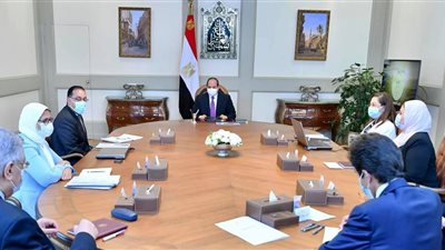 السيسي يوجه بأن يهدف مشروع تنمية الأسرة المصرية لتحقيق توازن بين نمو السكان والإقتصاد