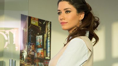 تحلم بالعالمية.. سينيتا خليفة نجمة لبنان المتألقة في الدراما المصرية