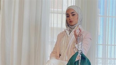 بعيداً عن العباية.. أفضل 7 إطلالات محتشمة في العيد| صور 