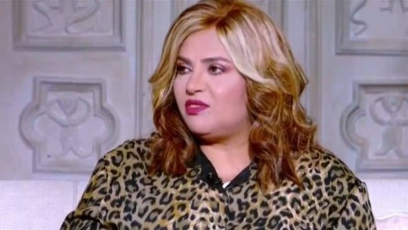 الفنانة وفاء مكي
