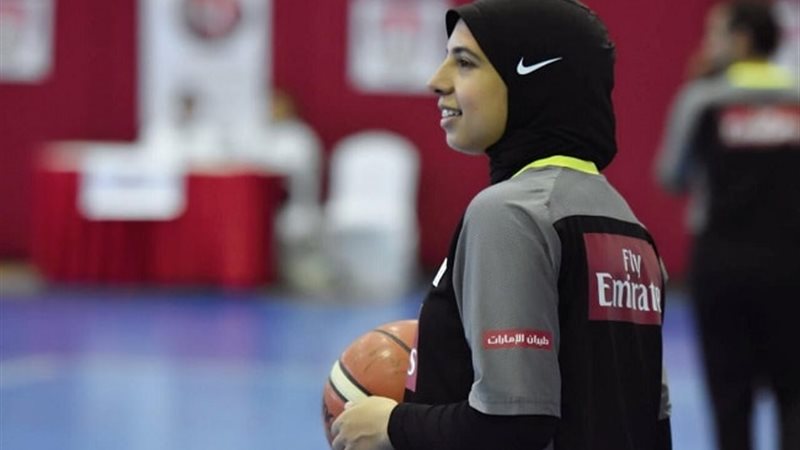 سارة جمال تتألق في