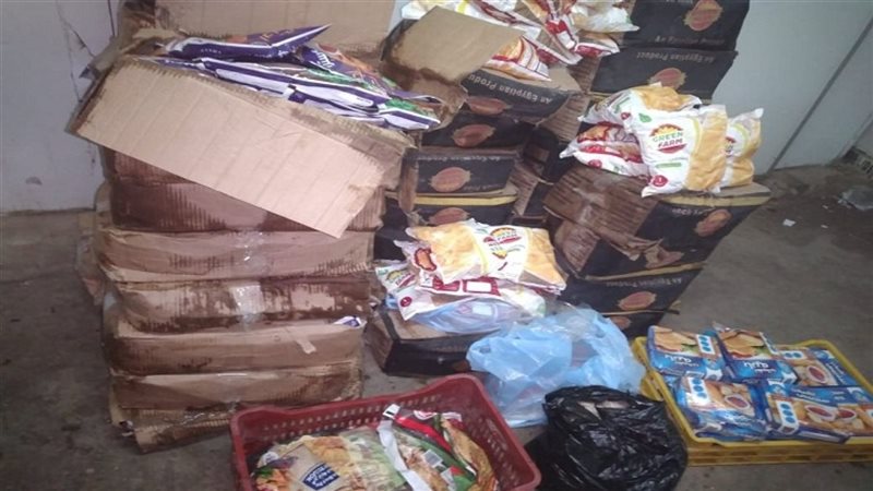 ضبط 90 ألف عبوة حلوى