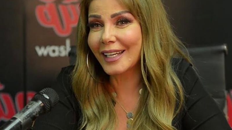 الإعلامية ثريا نجم