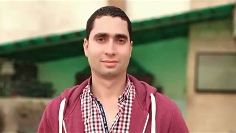 أحمد علي خبير نفسي