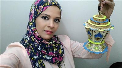 «أميرة الظلام».. سماء عباس نور الابتكار على شموع الديكورات ..صور