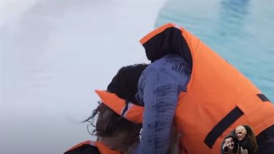 رحاب الجمل تُلقن رامز جلال علقة ساخنة بعد مقلبه الساخر لها| فيديو