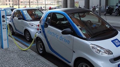 اشتراطات الإفراج عن سيارات الركوب الكهربائية.. تعرفي عليها