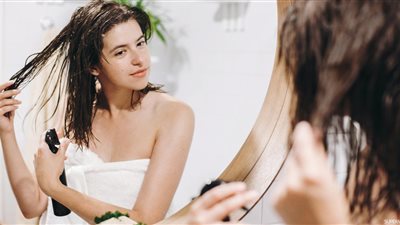 أفضل طُرق لحماية الشعر من التلف خلال فصل الصيف