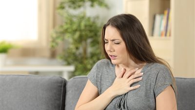 تعرفي على سبب صفير التنفس وطرق علاجه