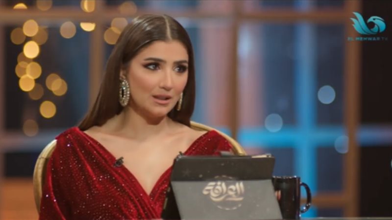 الفنانة مي عمر