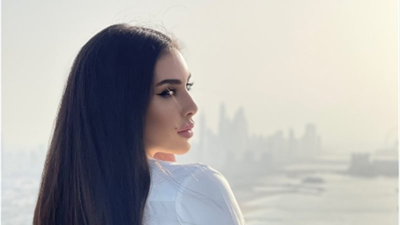 ياسمين صبري بإطلالة