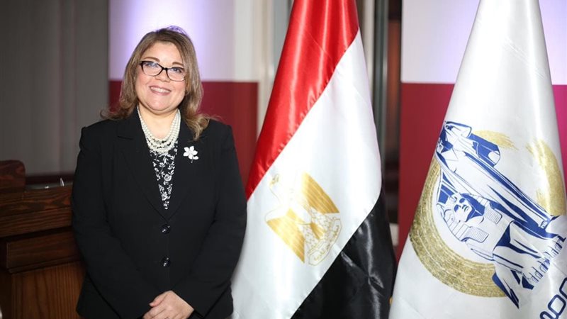فيبي فوزي وكيلة