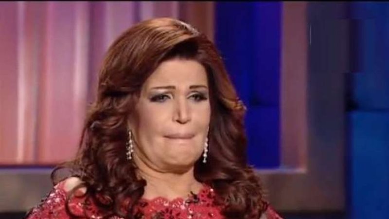 الفنانة والراقصة