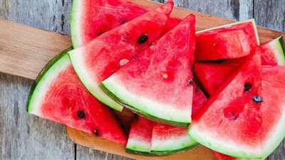 4 علامات لـ«البطيخ المسرطن».. تعرفي عليها