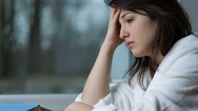 شعر على الوجه وتعرق ليلي ..12 انذاراً تحذرك من اختلال هرموناتك