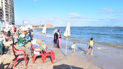 شواطئ الإسكندرية تعود لاستقبال المصطافين بعد إغلاق أكثر من عام