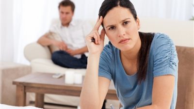 «قعدة القهوة» ضرة جديدة لربات البيوت.. وخبيرة تنصح: «لاعبيه واشغليه»