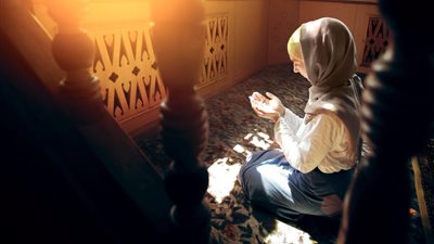 دعاء لدفع الهم والغم أوصى به الرسول| فيديو