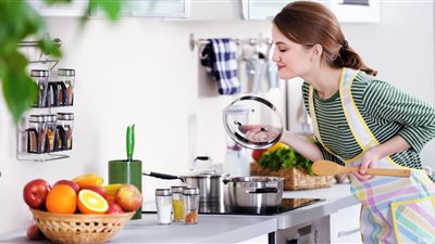 حيل ذكية للطبخ تجعل حياتك أسهل.. تعلميها