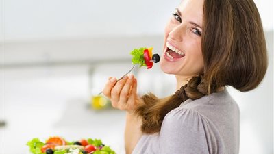 8 أطعمه تساعدك في التخلص من سموم الجسم.. تعرفي عليها 