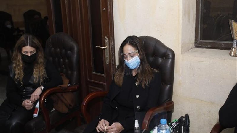 انهيار داليا البحيري