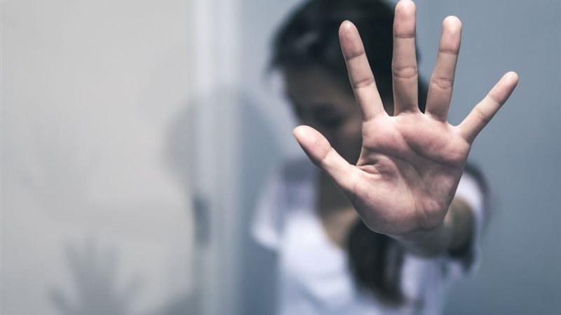طالبة آداب طنطا :
