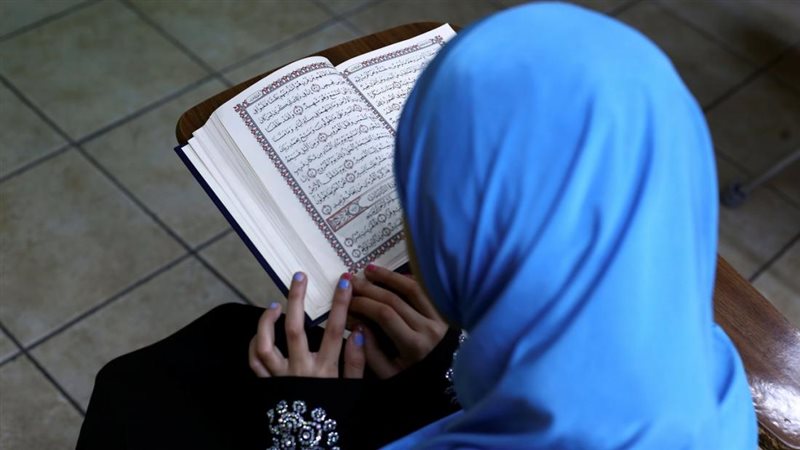 لماذا لا تبدأ سورة