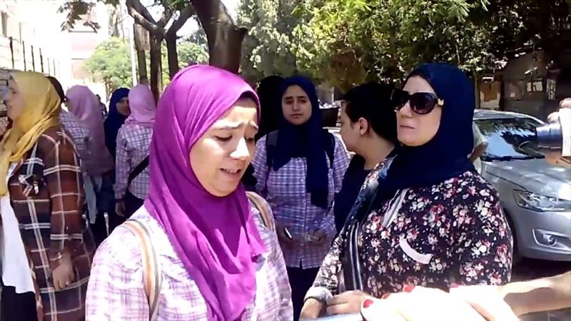 طالبات الثانوية عن