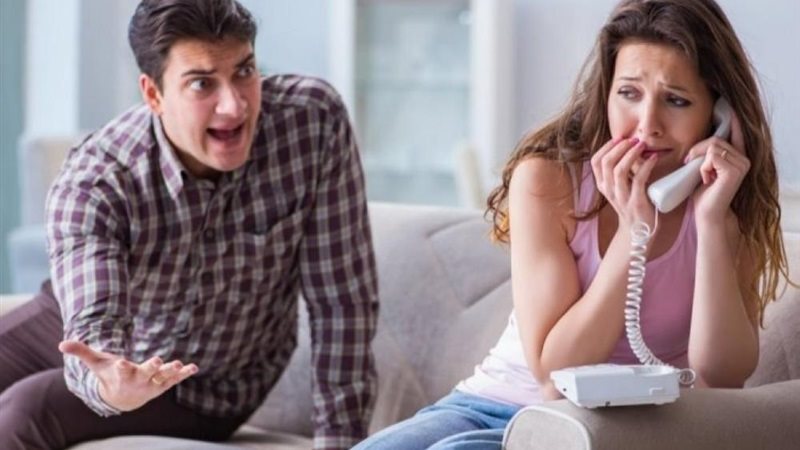 سارة تطلب الخلع بمحكمة