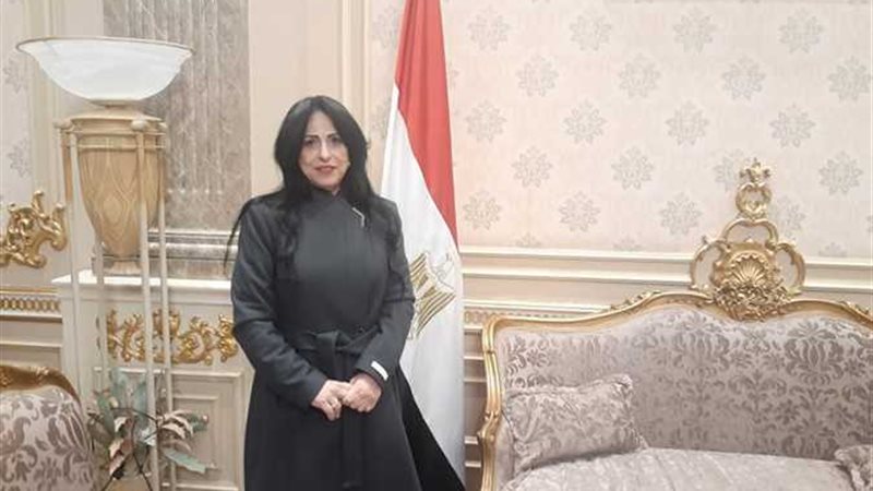 مهنئة الرئيس السيسي..