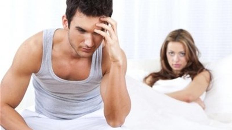 طلب مني أنام مع أصحابه